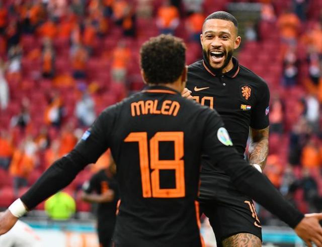 防守人都很 防守人都很