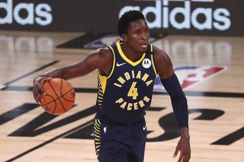 借出色的手 借出色的手