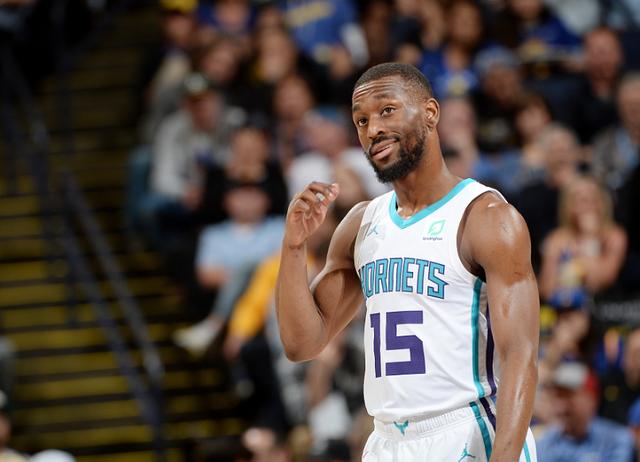 日四人四球 日四人四球